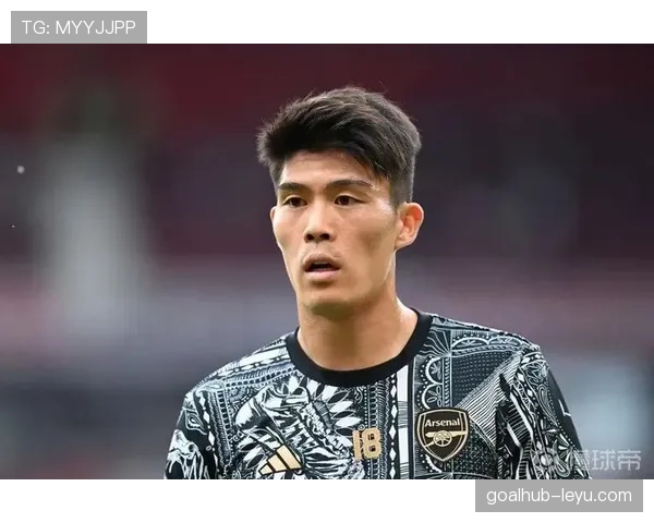 三笘薰盛赞19岁新星高井幸大：富安健洋级后卫，年轻有为值得期待